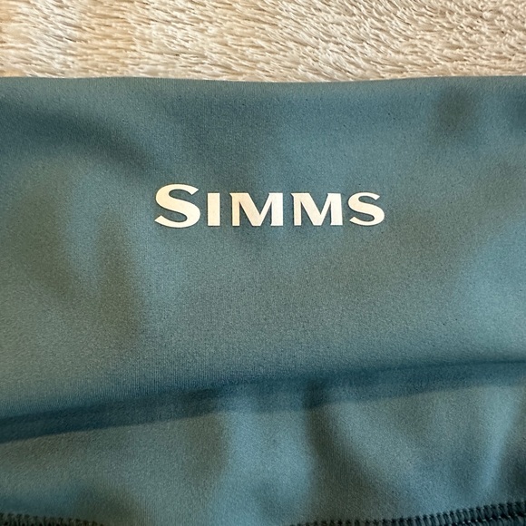 Simms Green Camo Leggings Size Medium - Picture 4 of 7